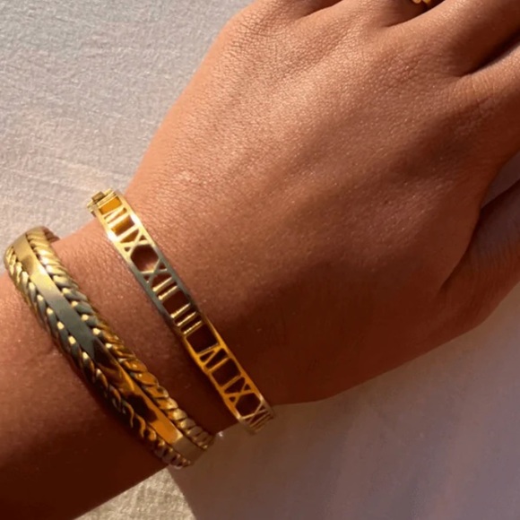 Leaves bangle bracelet - Picture 3 of 3